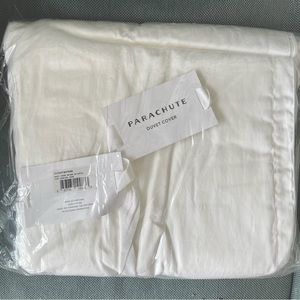 Parachute Home King/Cal King Sateen Duvet Cover in White (EUC with tags)